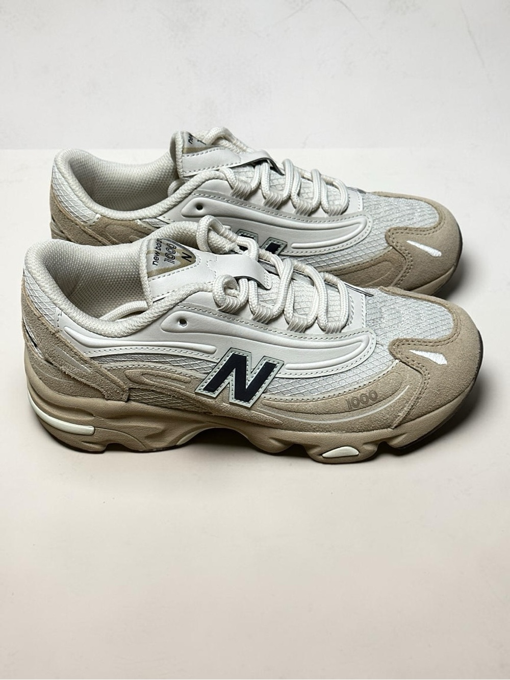 NB 1000 Premium Suede Leather Beige GC1000SP Kids 4.5Y /Women’s 6-6.5 NIB
